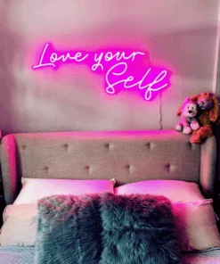 Néon « Love Yourself »