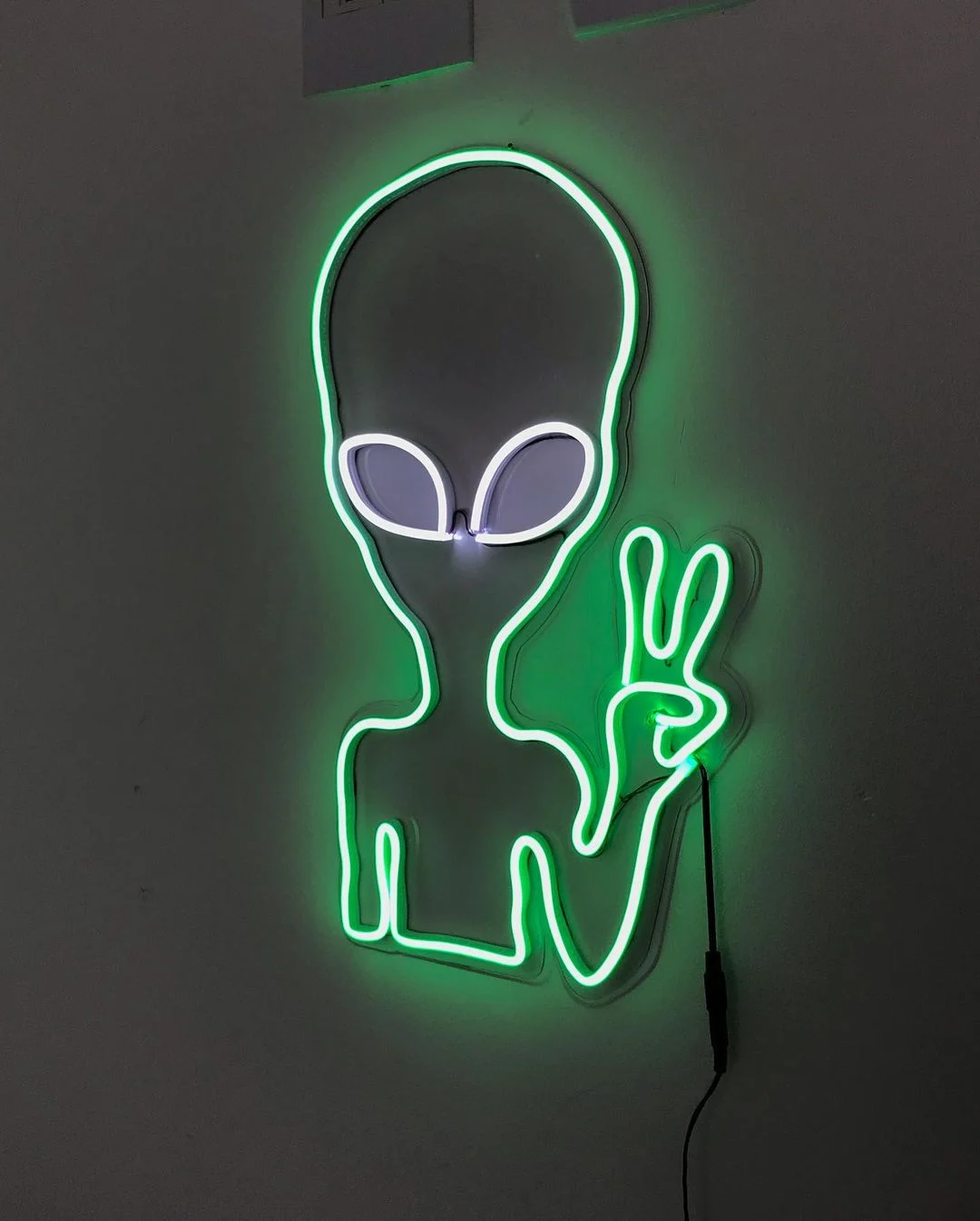 Alien Paisible