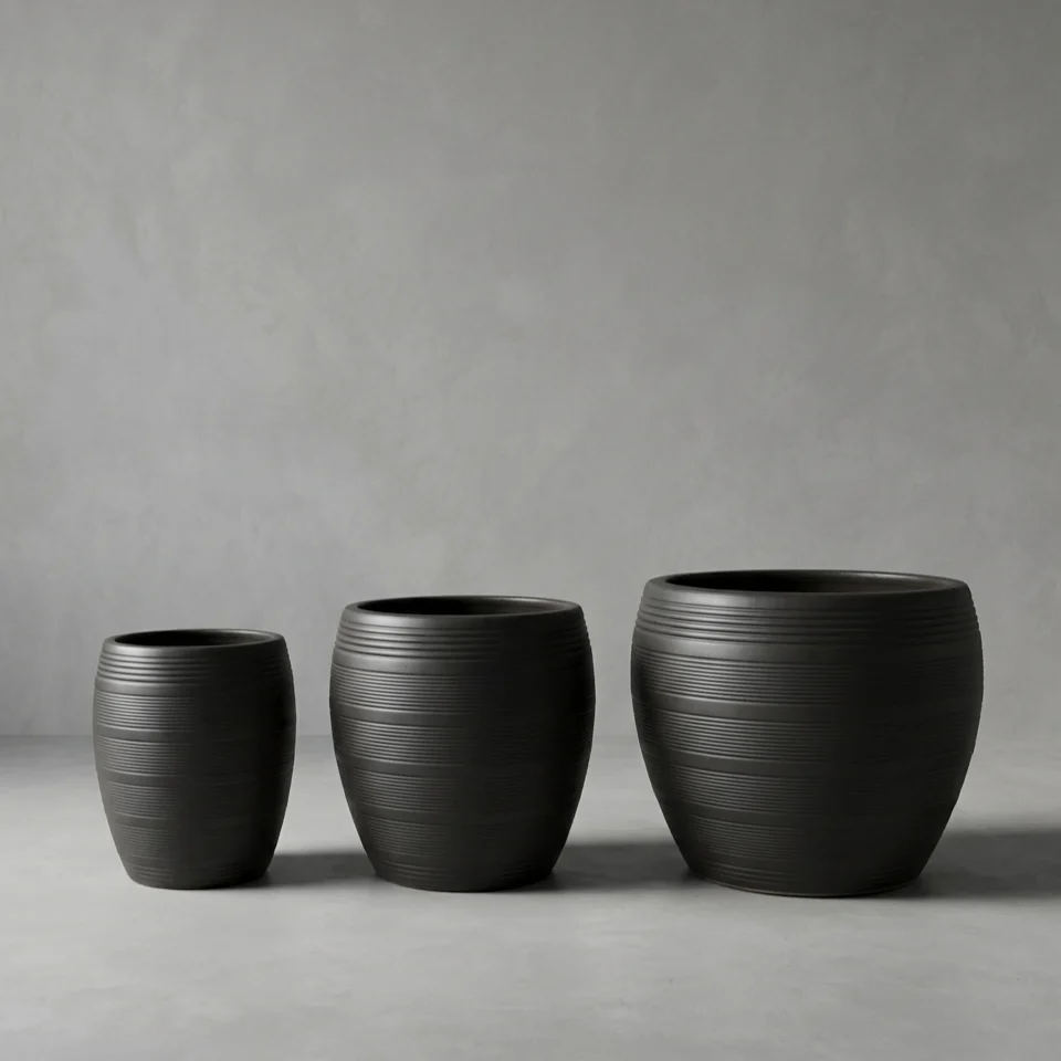 Céramique Nouvelle Nervurée Ronde Noir Mat