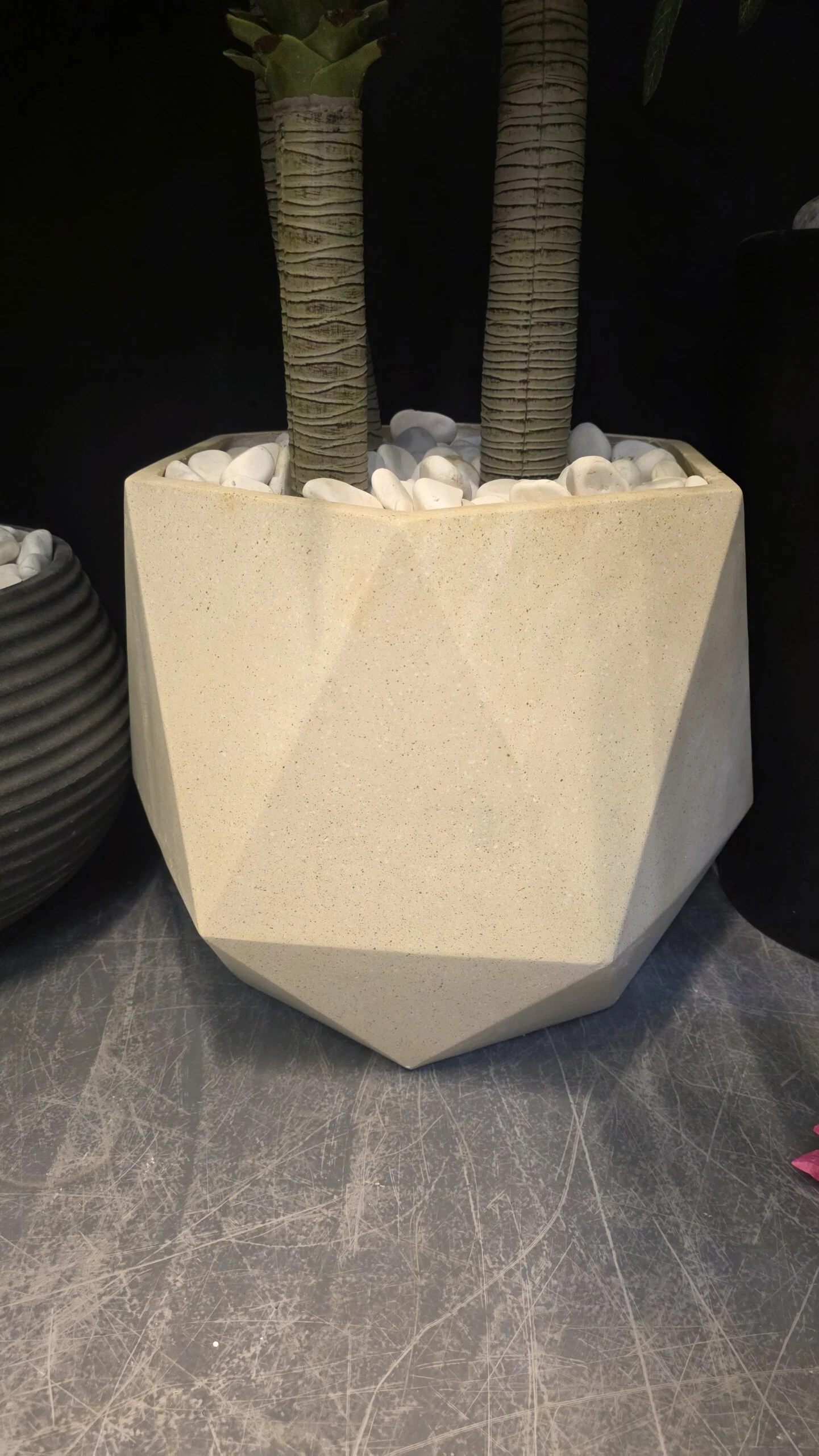 Prisma Fiber Planter