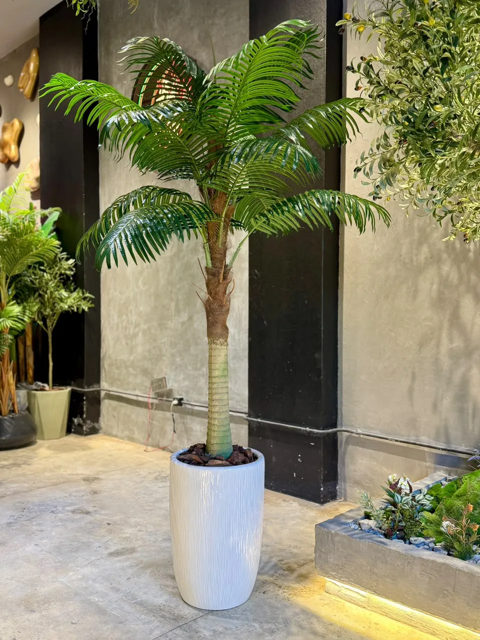 Palm Tree Single Trunk 170 cm – artificial tree in the Jdeideh showroom, Neon Jungle Studios